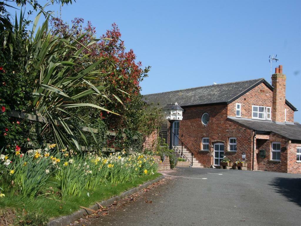 Wall Hill Farm Northwich Esterno foto